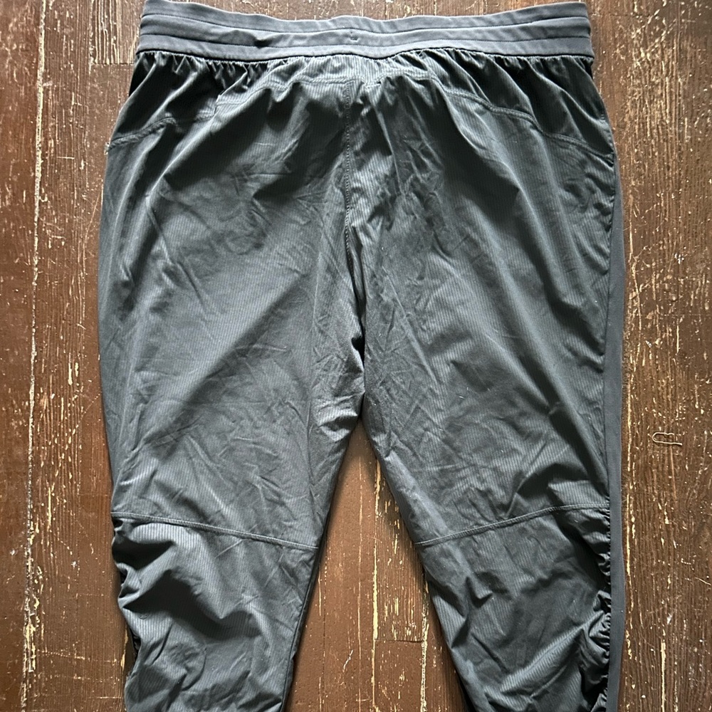 Lululemon pants
